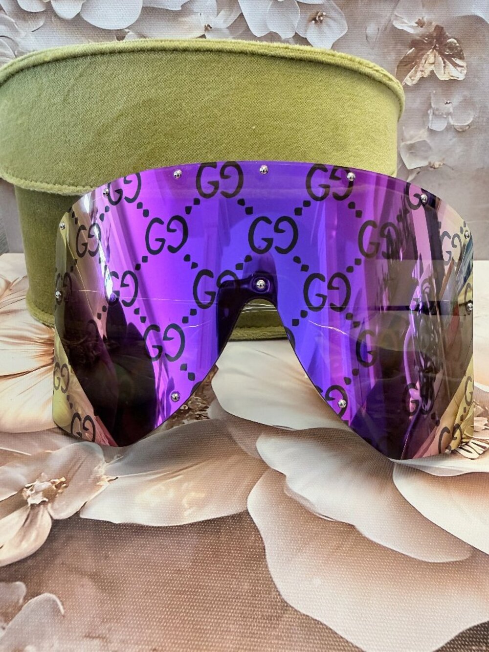 Authentic Gucci Parade Runway Mask-Frame Sunglasses all over GG purple gradient